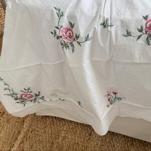 Botanical Garden Embroidered Floral White Rectangle Tablecloth 65”x119”